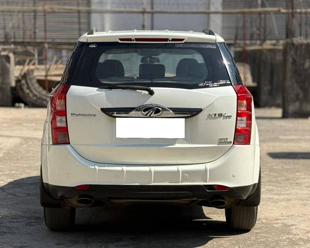 https://images10.gaadi.com/usedcar_image/4634743/original/processed_408bb24d002ee7c0a26af9ed4b3d6f7d.jpg?imwidth=6402