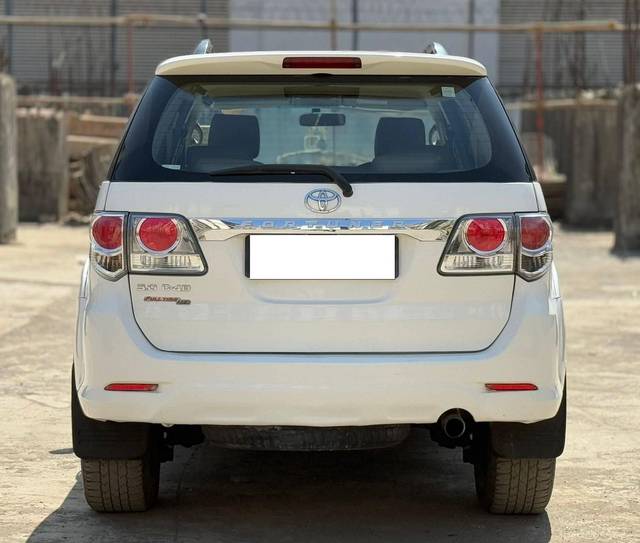 https://images10.gaadi.com/usedcar_image/4634747/original/processed_1a16d5b7158fd5abdf11c48edc412490.jpg?imwidth=6402