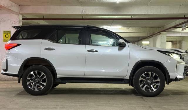 https://images10.gaadi.com/usedcar_image/4634755/original/processed_4cc1387d330875ace276ff9a453e912d.jpg?imwidth=6401