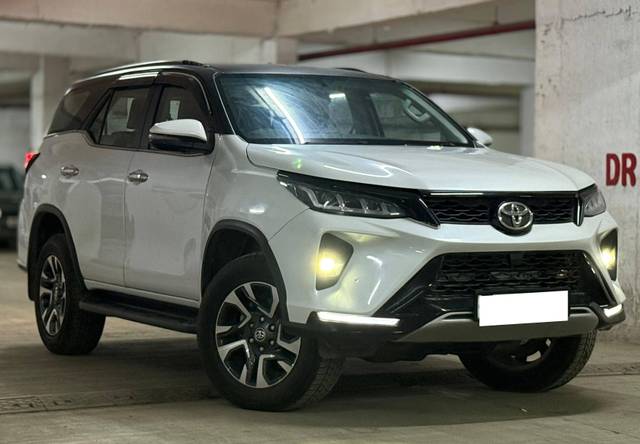 https://images10.gaadi.com/usedcar_image/4634755/original/processed_f9526d7454951fe9431072d19ba565bf.jpg?imwidth=6400