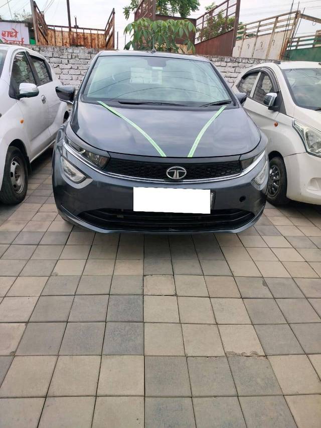 https://images10.gaadi.com/usedcar_image/4634758/original/processed_a9e25f01fe3b4f0352418309341dfe12.jpeg?imwidth=6400