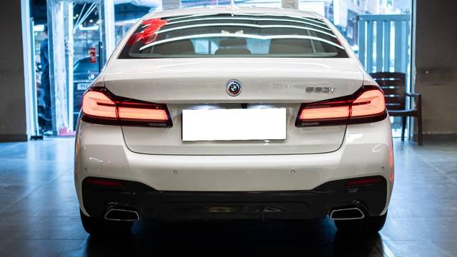 https://images10.gaadi.com/usedcar_image/4634759/original/processed_1bb87fa4b7f9b8df534cf7b22450411f.jpg?imwidth=6401