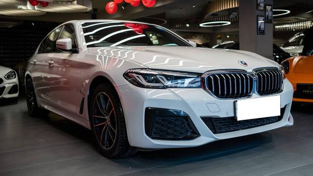 https://images10.gaadi.com/usedcar_image/4634759/original/processed_bc9bcff9c9c2ff8e64476e041eb0a23c.jpg?imwidth=6400