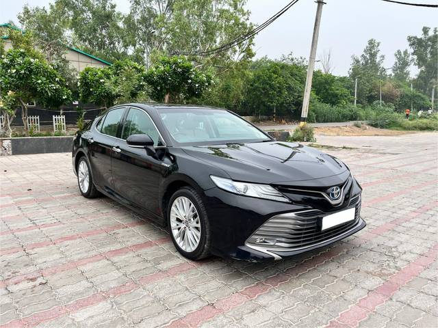 https://images10.gaadi.com/usedcar_image/4634766/original/processed_5ed6f696e7006bef01cb5fb642a471e4.jpg?imwidth=6400