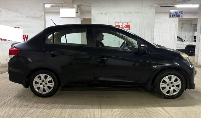 https://images10.gaadi.com/usedcar_image/4634771/original/processed_b5f6ee45f21c6532c6fc6a9492366d43.jpg?imwidth=6401