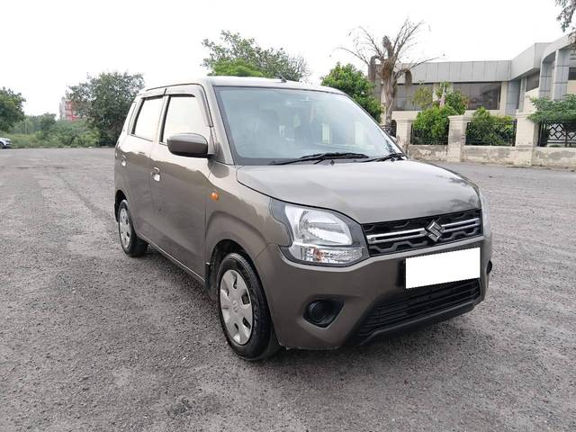 https://images10.gaadi.com/usedcar_image/4634776/original/processed_359a1a13177618580e062ddeae8094d3.jpg?imwidth=6400