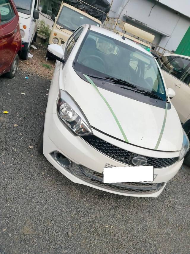 https://images10.gaadi.com/usedcar_image/4634781/original/processed_9022b7fd25209603829e392feff1c675.jpeg?imwidth=6400