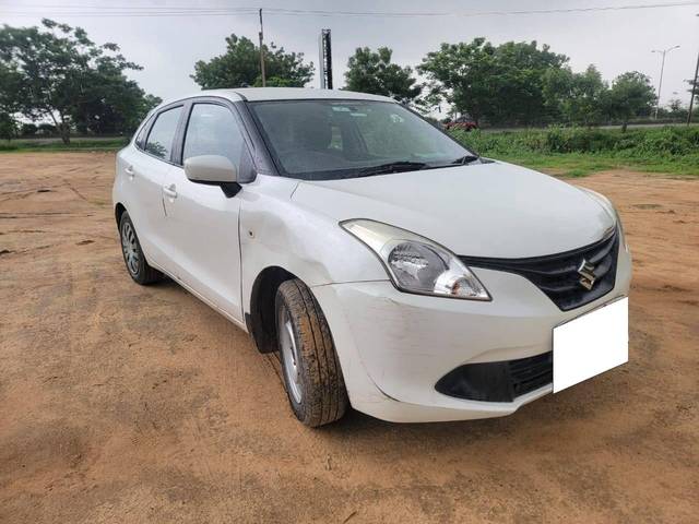 https://images10.gaadi.com/usedcar_image/4634789/original/processed_f4ed6c93fc37c9839af5e4fc0cbb6e9d.jpg?imwidth=6400
