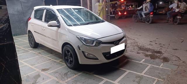 https://images10.gaadi.com/usedcar_image/4634792/original/processed_2e9f0fe7-3b3c-418e-a3ff-d2d03c337a4c.jpg?imwidth=6400