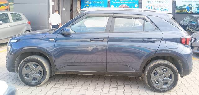 https://images10.gaadi.com/usedcar_image/4634795/original/processed_fbe20cdc-213d-42e7-9b63-e5659f5affb2.jpg?imwidth=6402