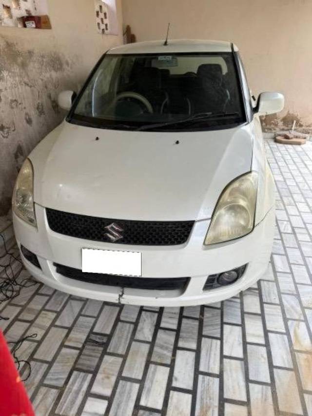 https://images10.gaadi.com/usedcar_image/4634805/original/processed_66d3deae-db07-4c7b-b506-dc8930d6f91a.jpeg?imwidth=6400