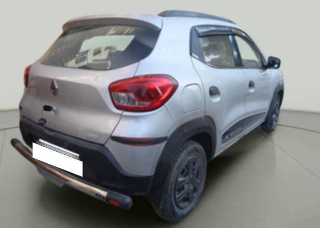 https://images10.gaadi.com/usedcar_image/4634808/original/processed_cc9b9f5f-9385-4fb0-a7db-744212b28ad5.jpg?imwidth=6402