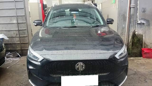 https://images10.gaadi.com/usedcar_image/4634869/original/processed_3bfdfd01-8870-4256-8a66-af2e1372d7a5.jpeg?imwidth=6400
