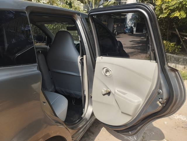 https://images10.gaadi.com/usedcar_image/4634887/original/9996cf7127218238e4f8a0f7eca03a08.jpg?imwidth=6400