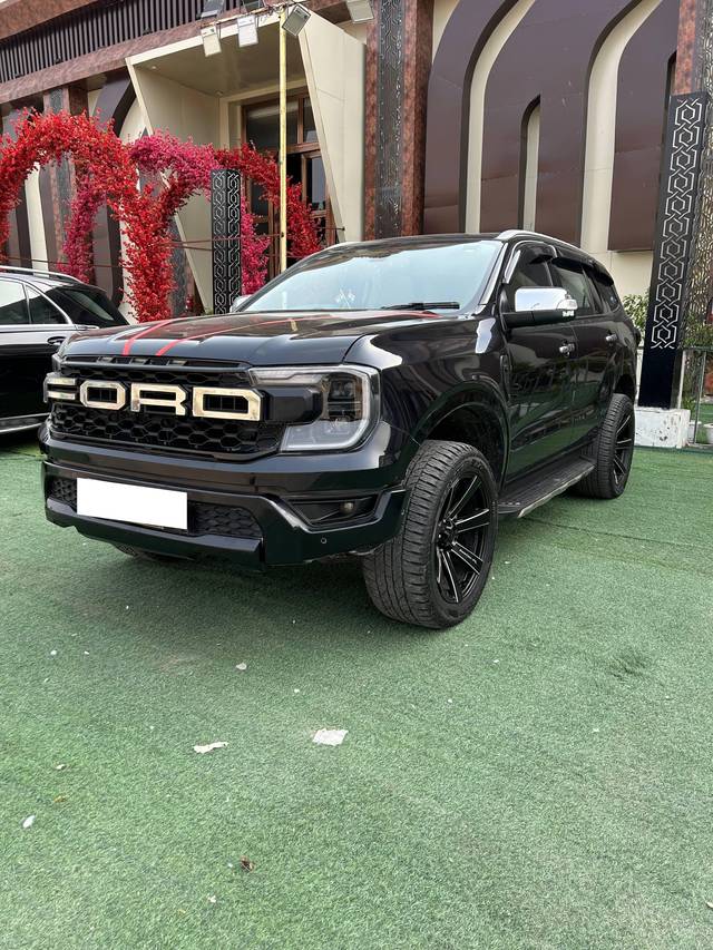 https://images10.gaadi.com/usedcar_image/4634920/original/processed_259cc02d-3252-4048-ab79-fe6852d1bdd8.jpg?imwidth=6402