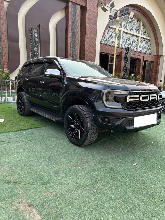 https://images10.gaadi.com/usedcar_image/4634920/original/processed_648fabdd-8577-4bcf-987e-43bc35d4ff0c.jpg?imwidth=6400