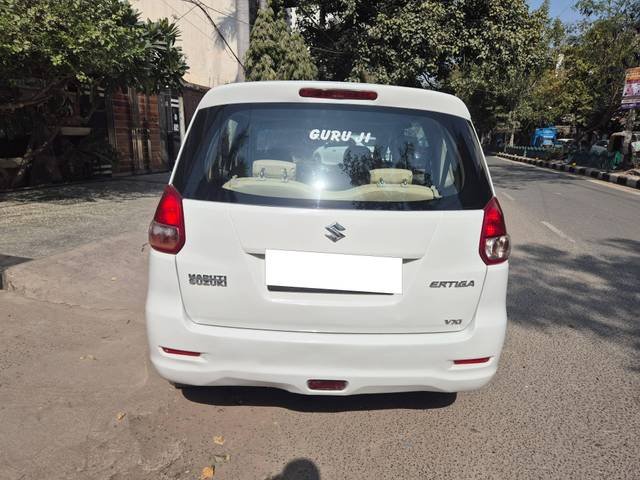 https://images10.gaadi.com/usedcar_image/4634928/original/processed_f26c15c4ddb704aaa6f70c1a4a8cc268.jpg?imwidth=6402