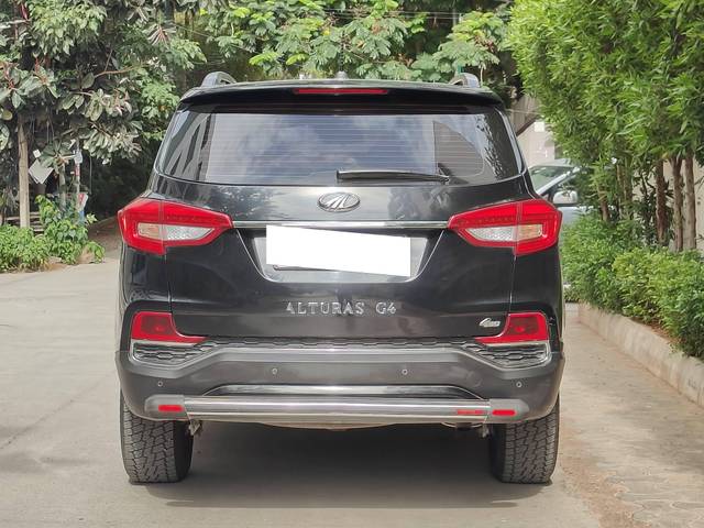 https://images10.gaadi.com/usedcar_image/4634931/original/processed_b3a8af21c81070b02419c520d58c833e.jpg?imwidth=6402