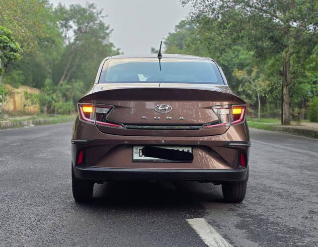 https://images10.gaadi.com/usedcar_image/4634947/original/processed_38e1921f91fc90f69e2a72577dac2dec.jpg?imwidth=6402