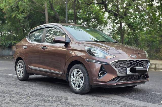 https://images10.gaadi.com/usedcar_image/4634947/original/processed_8265b673459293c609298584c5c2b90a.jpg?imwidth=6400
