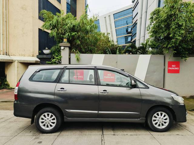 https://images10.gaadi.com/usedcar_image/4634995/original/processed_08613f9b491918b26e5d5d8f65b391ee.jpeg?imwidth=6401