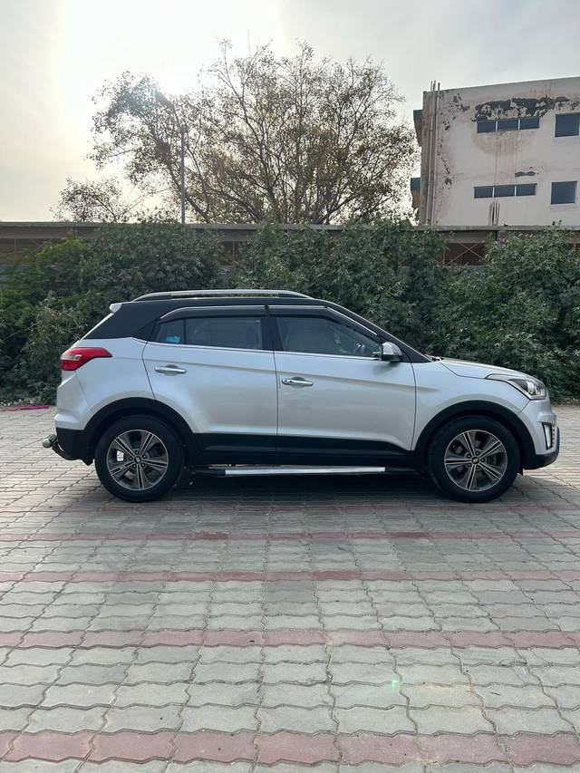 https://images10.gaadi.com/usedcar_image/4635010/original/d2e2d5c15a9bc3c58f201a025af0b67d.jpg?imwidth=6401