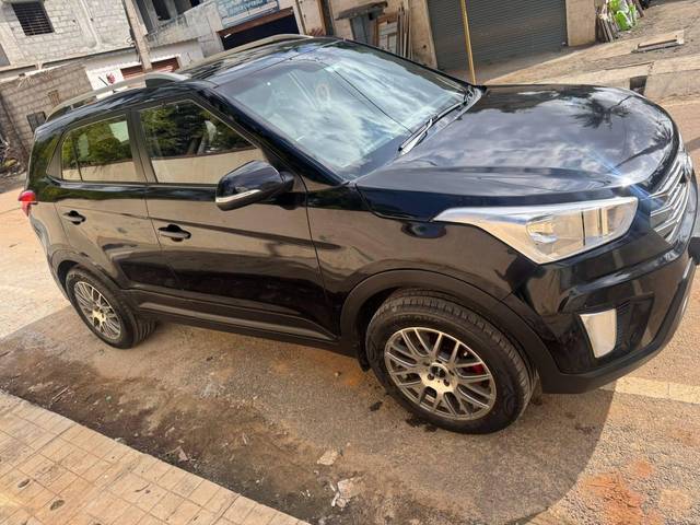 https://images10.gaadi.com/usedcar_image/4635015/original/processed_da5f6faf6b41e80bf3d83603119eccb5.jpg?imwidth=6400
