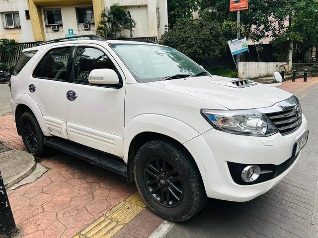 https://images10.gaadi.com/usedcar_image/4635094/original/processed_07c5a42c4978eca8853cb70a7a48c980.jpg?imwidth=6400