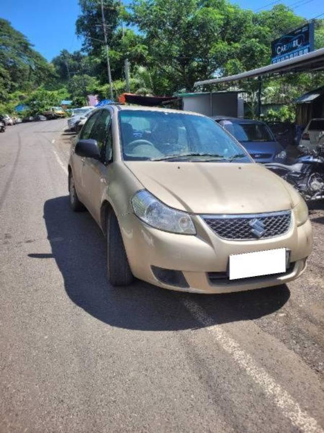 https://images10.gaadi.com/usedcar_image/4635101/original/processed_7b4fbead-3b72-4117-bd9b-b74f04838880.jpg?imwidth=6400