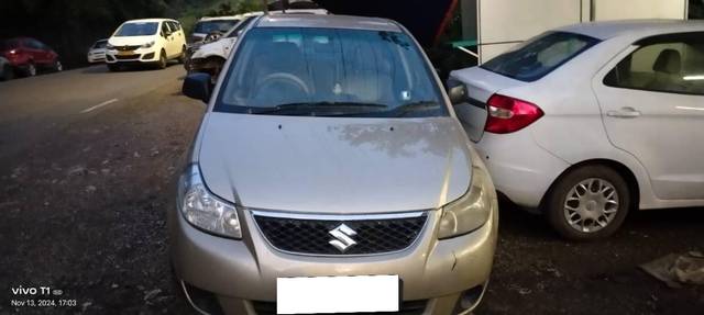 https://images10.gaadi.com/usedcar_image/4635101/original/processed_b660eccb-b103-4edf-8aad-9e275c3fe7b6.jpg?imwidth=6401