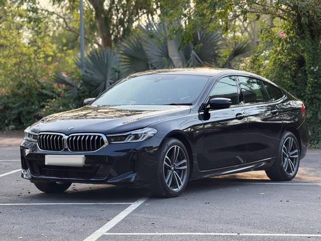 https://images10.gaadi.com/usedcar_image/4635127/original/processed_fef2e8f9-2f96-4e49-a671-1051e294d452.jpg?imwidth=6402