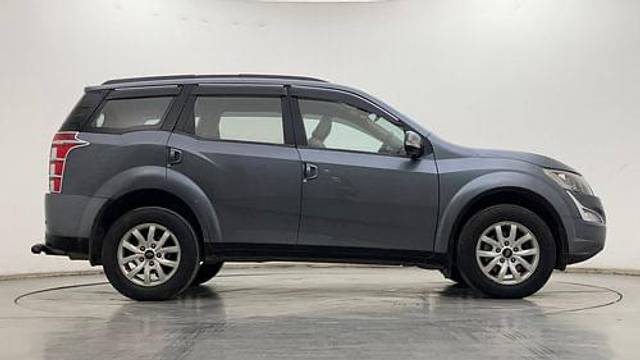 https://images10.gaadi.com/usedcar_image/4635166/original/216a9d47-255b-4f51-8ff3-cc0c8711cbe5.jpg?imwidth=6400