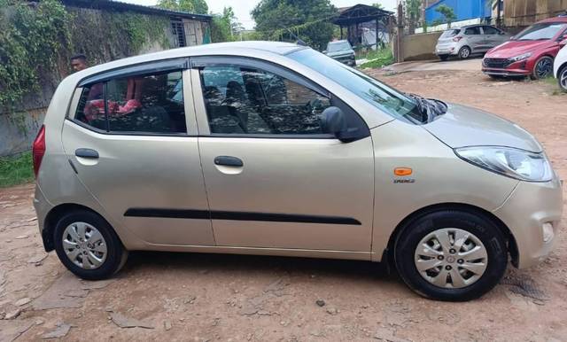 https://images10.gaadi.com/usedcar_image/4635190/original/processed_32c913a3-3543-446d-862e-2d5bd42d7c1b.jpg?imwidth=6401