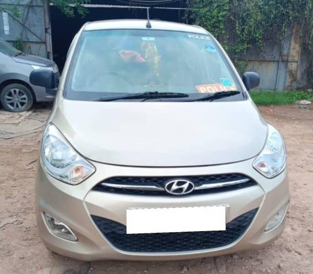 https://images10.gaadi.com/usedcar_image/4635190/original/processed_800971e5-065f-4c20-a801-f718ba0b87cc.jpg?imwidth=6400