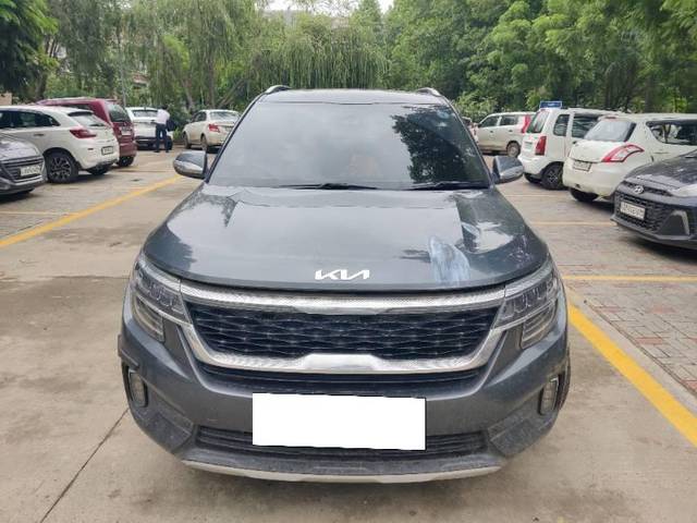 https://images10.gaadi.com/usedcar_image/4635197/original/processed_ff85f26d-66b8-4699-b419-3b64245f3fea.jpg?imwidth=6400