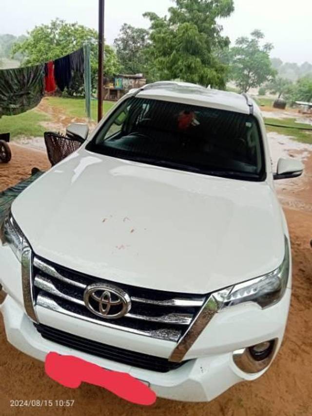 https://images10.gaadi.com/usedcar_image/4635206/original/processed_c9a6abfa-8c3e-4166-a6b5-543306e3854e.jpg?imwidth=6400