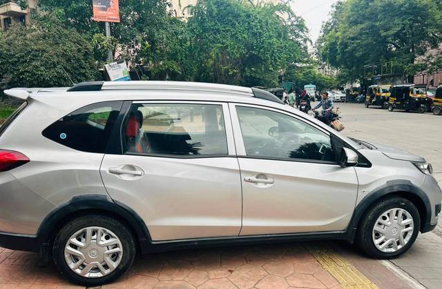 https://images10.gaadi.com/usedcar_image/4635207/original/processed_96b51caa9a3939df641f6f2297ab3c89.jpg?imwidth=6401