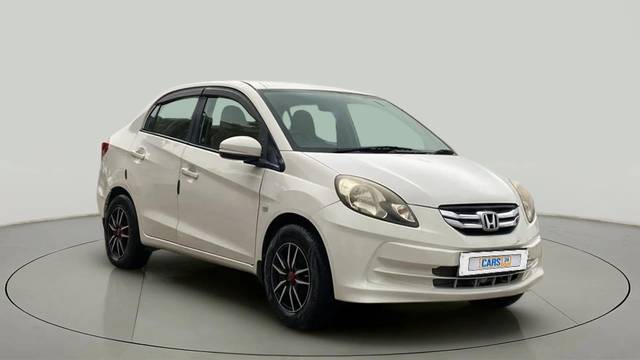 https://images10.gaadi.com/usedcar_image/4635216/original/d11eab6315c40fd74a511dbf5a1cb71e.jpg?imwidth=6400