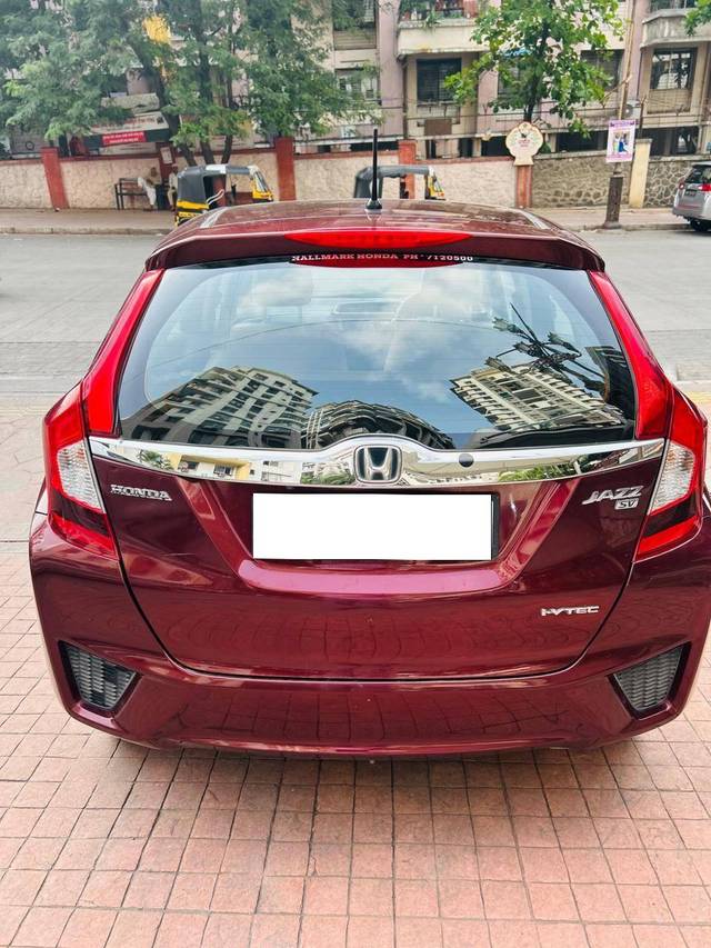 https://images10.gaadi.com/usedcar_image/4635224/original/processed_7d4134b86bcd64aa404324a5b41d5a49.jpg?imwidth=6401