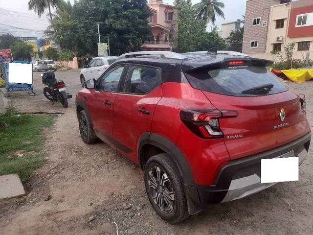 https://images10.gaadi.com/usedcar_image/4635228/original/processed_b4d60200-c012-4108-a026-80033280a037.jpg?imwidth=6402