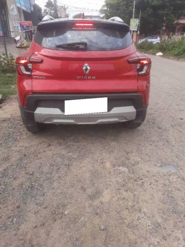 https://images10.gaadi.com/usedcar_image/4635228/original/processed_f177076a-cd98-4ecf-9961-4f154f992831.jpg?imwidth=6401