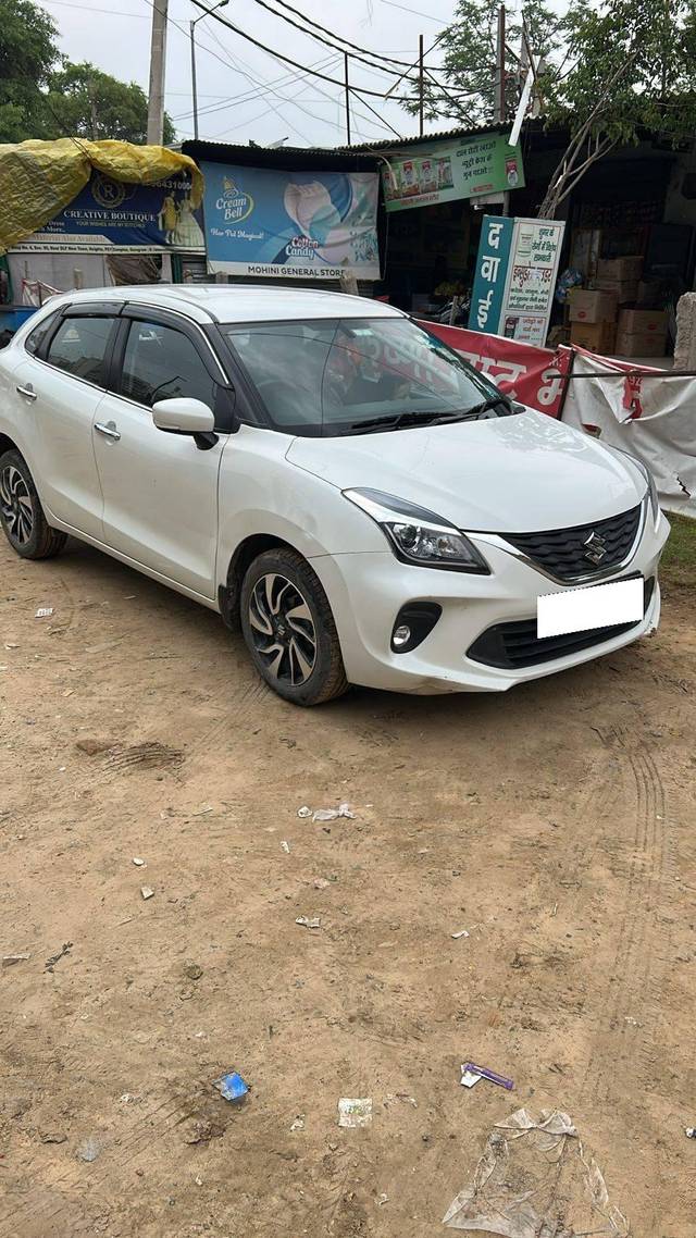 https://images10.gaadi.com/usedcar_image/4635259/original/processed_ae85fd20-9ad2-49ec-9b26-3559961dfecc.jpg?imwidth=6400