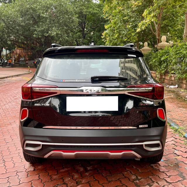 https://images10.gaadi.com/usedcar_image/4635281/original/processed_aa76089c19dbe229a82faf70af4f8496.JPG?imwidth=6401
