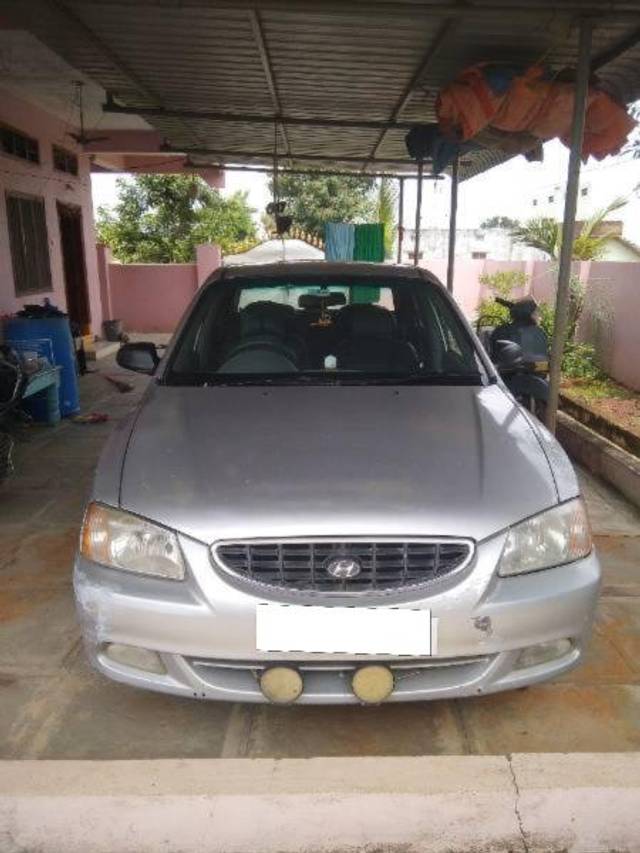 https://images10.gaadi.com/usedcar_image/4635288/original/processed_e9956bbc-200d-471e-a389-a2b4248391da.jpg?imwidth=6400