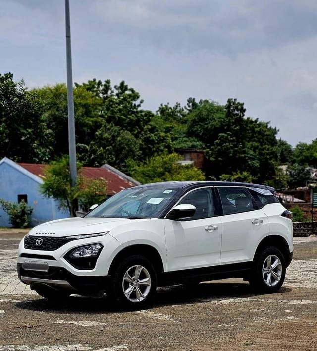https://images10.gaadi.com/usedcar_image/4635300/original/processed_a2ea6fbc6e5b58506ef70ba8dcf88174.jpg?imwidth=6400