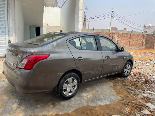 https://images10.gaadi.com/usedcar_image/4635301/original/processed_13c37ceb-2d7a-4327-952e-f12e4c7c42c7.jpeg?imwidth=6401