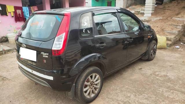 https://images10.gaadi.com/usedcar_image/4635322/original/processed_6acb8625-2085-4b82-be10-c14cf4b4fa7b.jpg?imwidth=6401