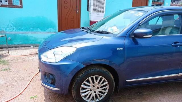 https://images10.gaadi.com/usedcar_image/4635324/original/processed_ecc0a9e5-e1d7-418d-acf5-879a5b05eff6.jpeg?imwidth=6400