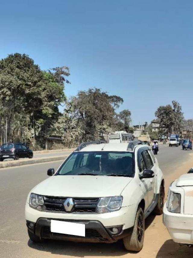 https://images10.gaadi.com/usedcar_image/4635383/original/processed_6cab1fe6-1523-442d-b8b8-88246b63d9ad.jpg?imwidth=6400