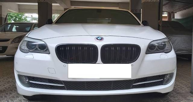 https://images10.gaadi.com/usedcar_image/4635395/original/processed_d80919e8-565b-4c7e-a4a4-c35c8e8a6a5e.jpg?imwidth=6400